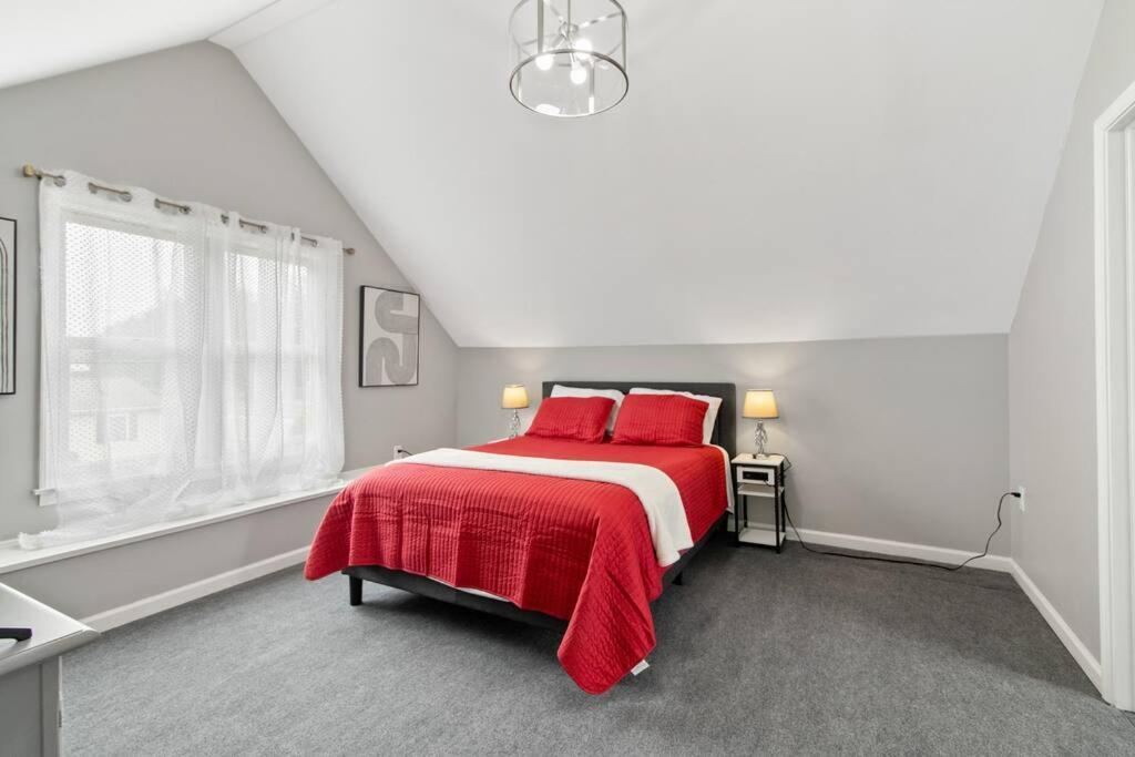 Stylish, Relaxing & Comfy 3 Bdr Home ブリストル エクステリア 写真